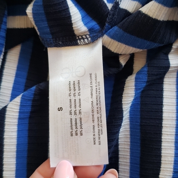 Anne Klein Women's Striped Ribbed Elbow Length Sleeve Top - Size S - Picture 5 of 7